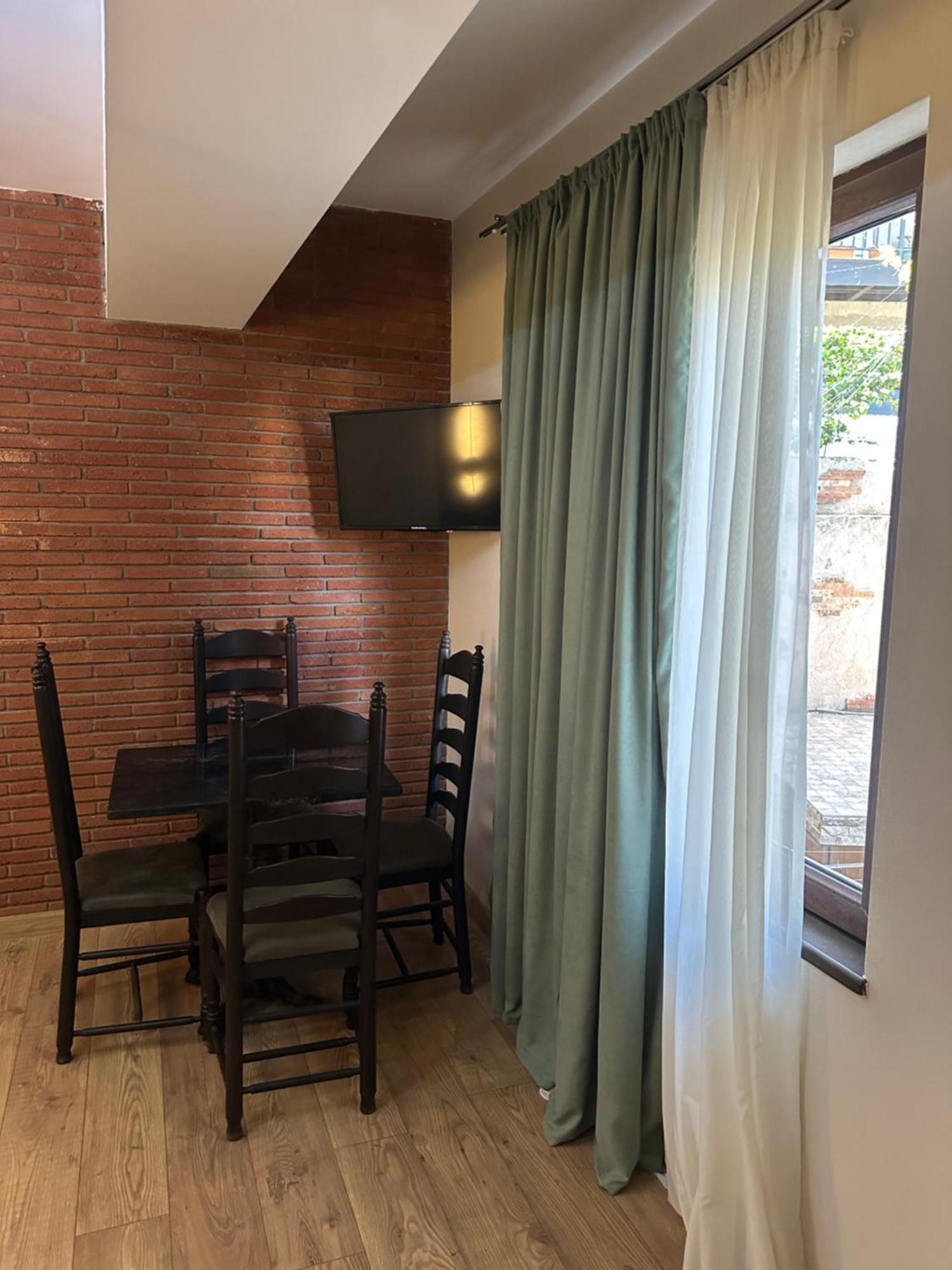 第比利斯 Wine Hills酒店 外观 照片